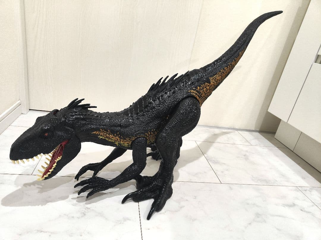 ジュラシック・ワールド インドラプトル 99cm　観賞用☆