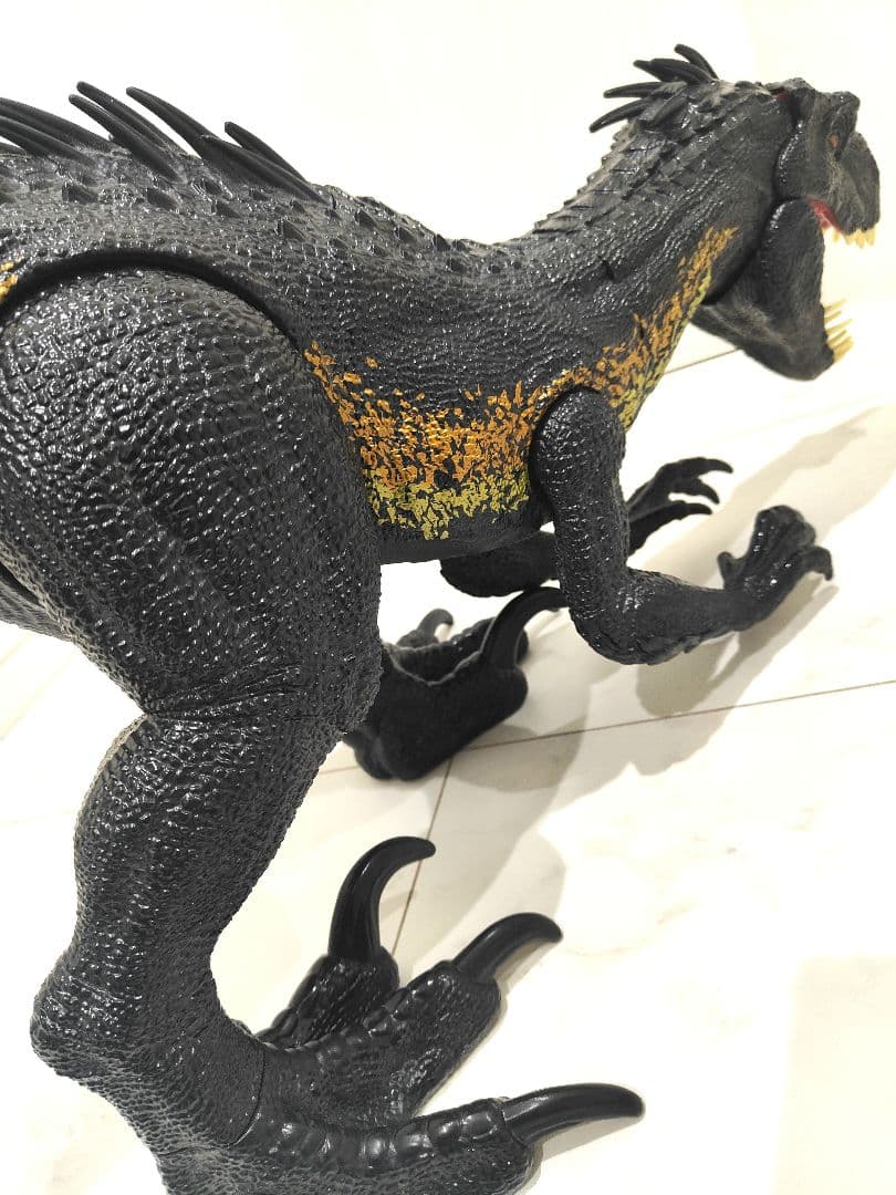 ジュラシック・ワールド インドラプトル 99cm　観賞用☆