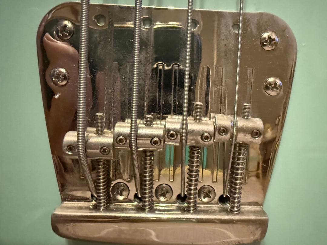 ベース squire classic vibe 60s mustang bass