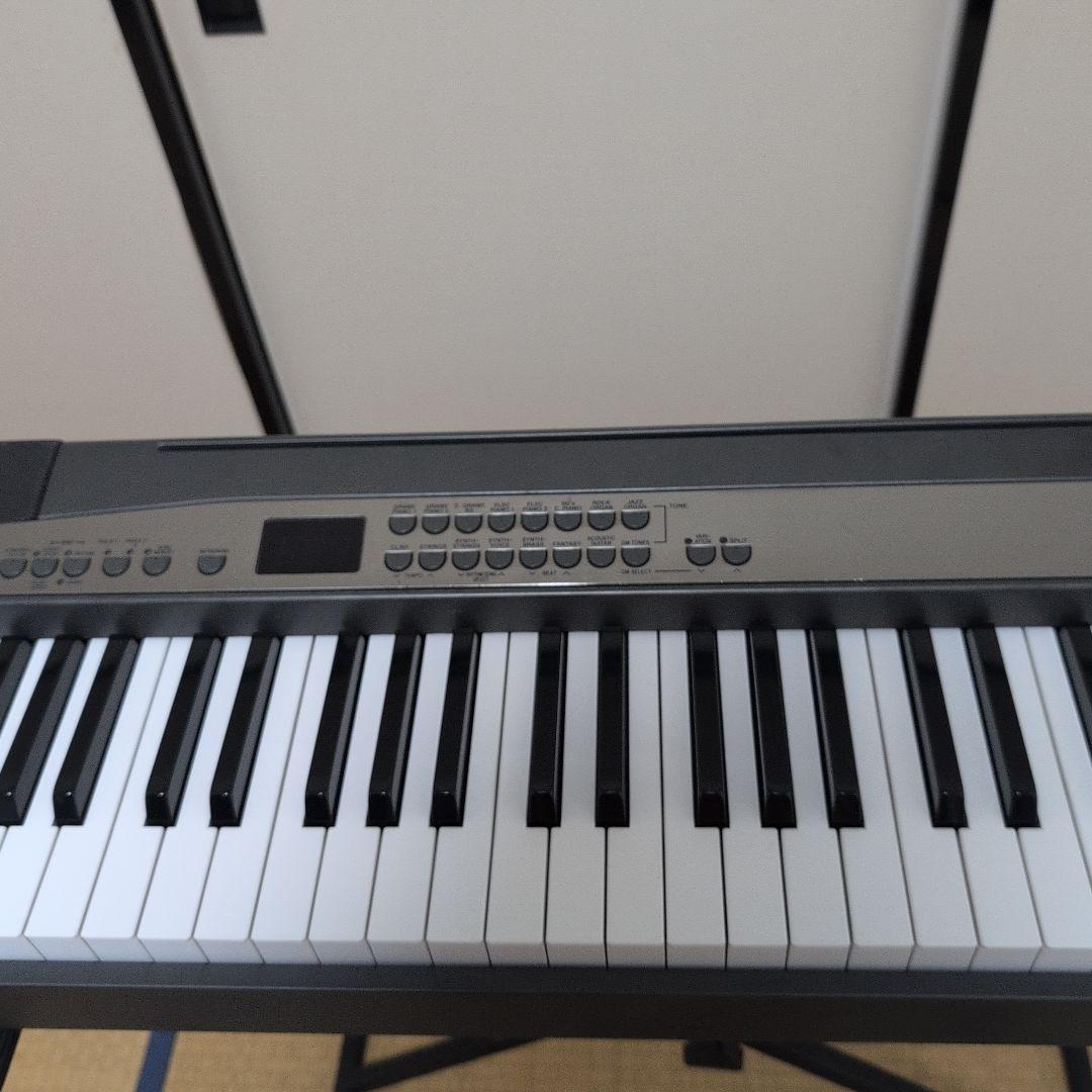 送料無料　電子ピアノ　CASIO Privia PX-300