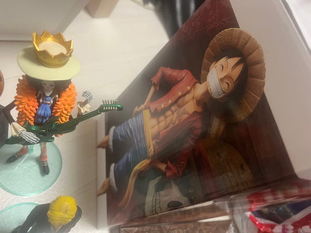 ワンピース　フィギュア23体＋パズル＋ストラップ　セット