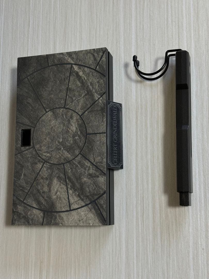 ホットトイズ グリンデルバルド ファンタスティックビースト フィギュア ジョニー