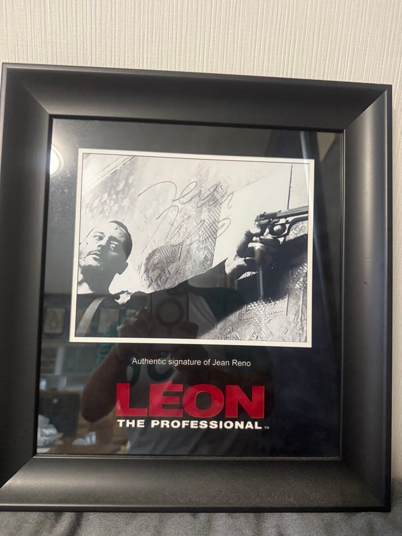 LÉON THE PROFESSIONAL サイン入りポスター（既存額付き）