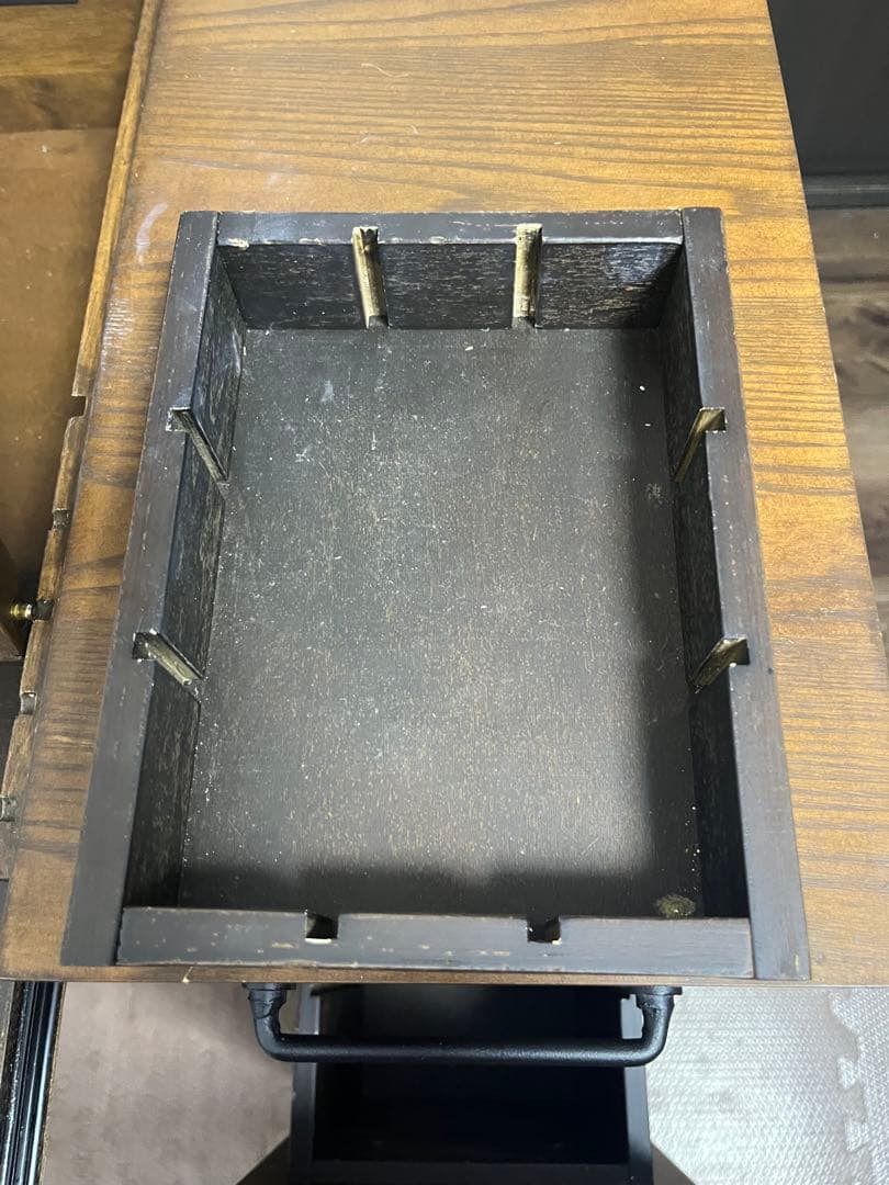 ロウヤ　ドレッサー　ブラウン