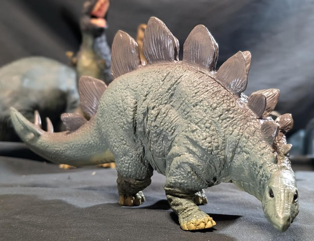 昭和レトロ恐竜（ツクダホビー）ソフビフィギュア６体セット