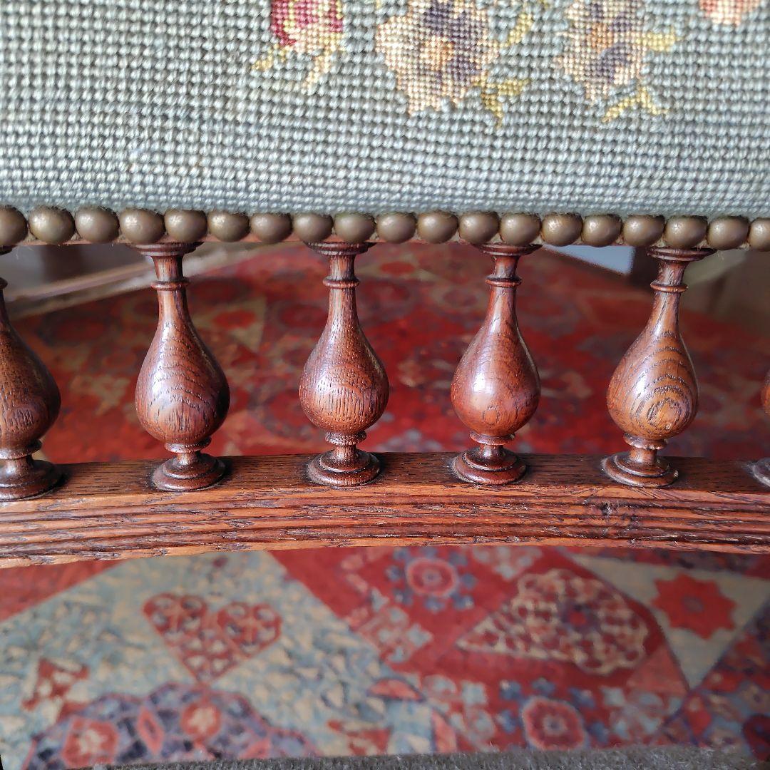 ベルギー　アンティーク　ナポレオン　チェア　プチポワンの椅子