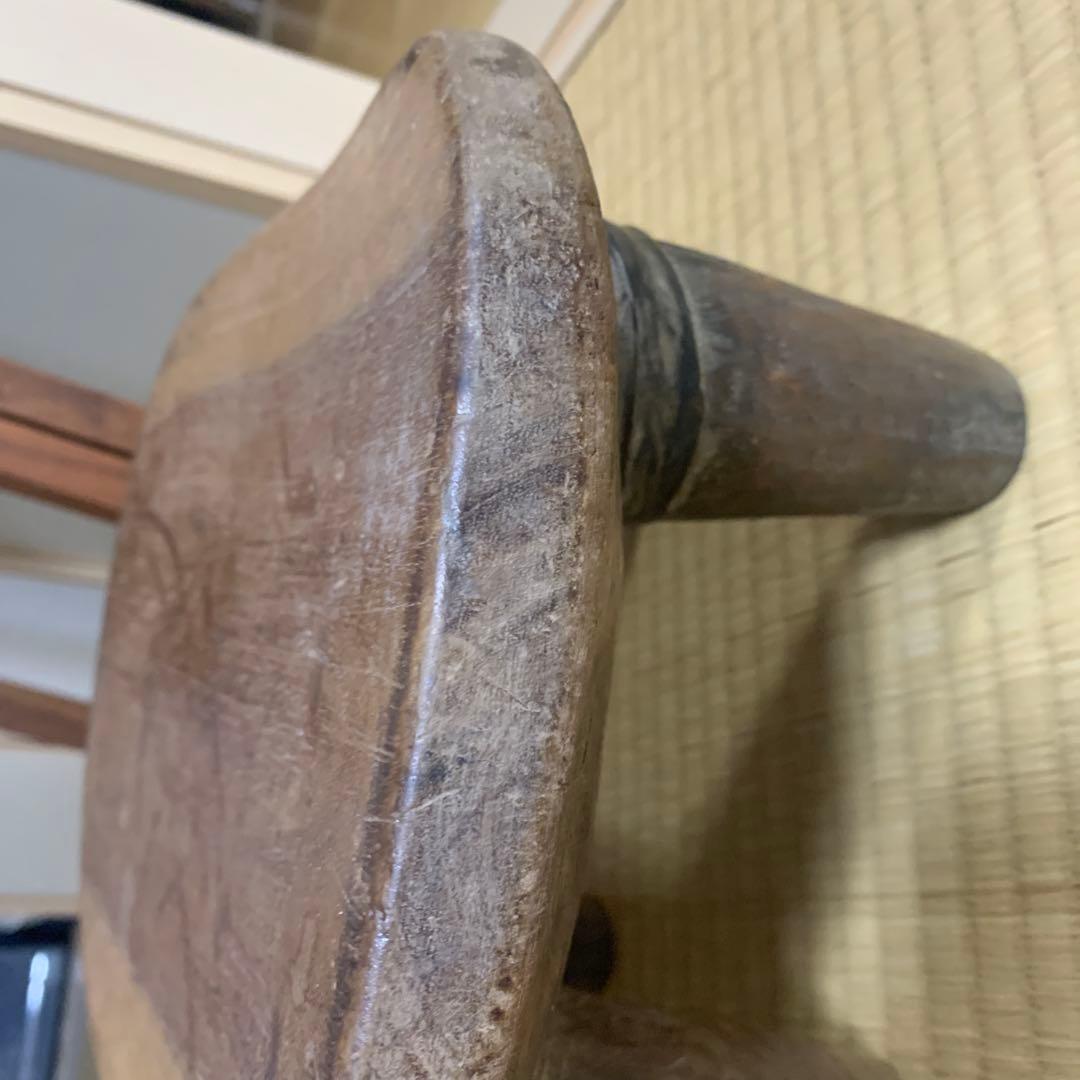 セヌフォスツール