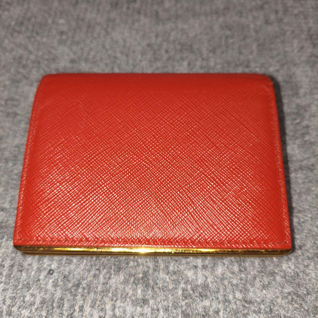 PRADA 二つ折り財布 赤