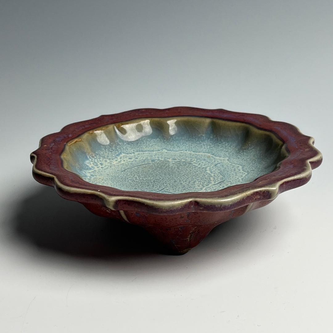 鈞窯 玫瑰紫釉陵花鼓釘三足洗 款 唐物 中国古玩 中国美術 A802as