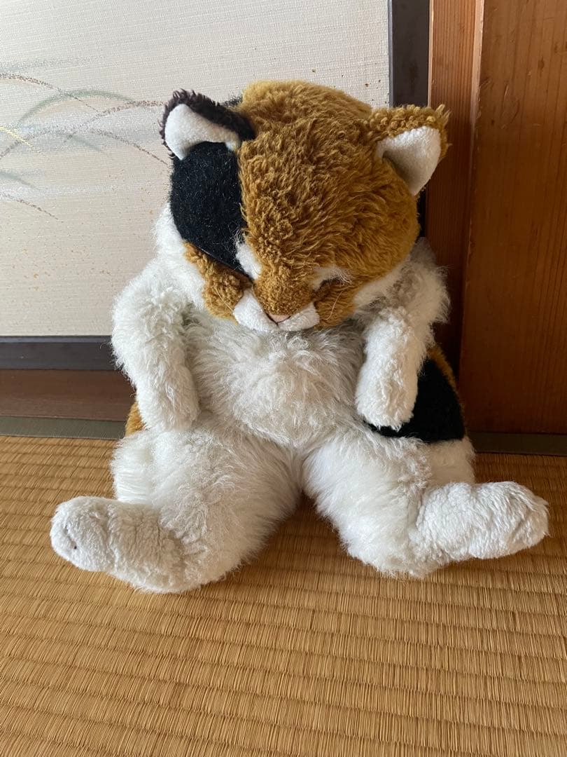 三毛猫のぬいぐるみ