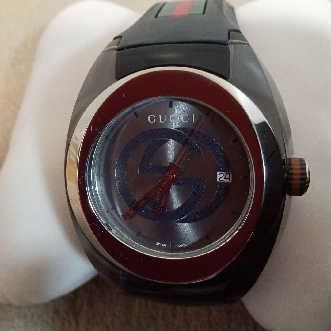 GUCCI ラバーベルトメンズ腕時計