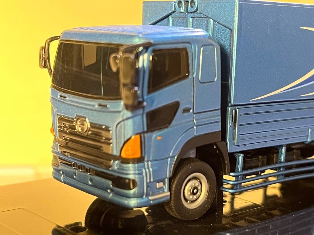 日野　プロフィア　模型