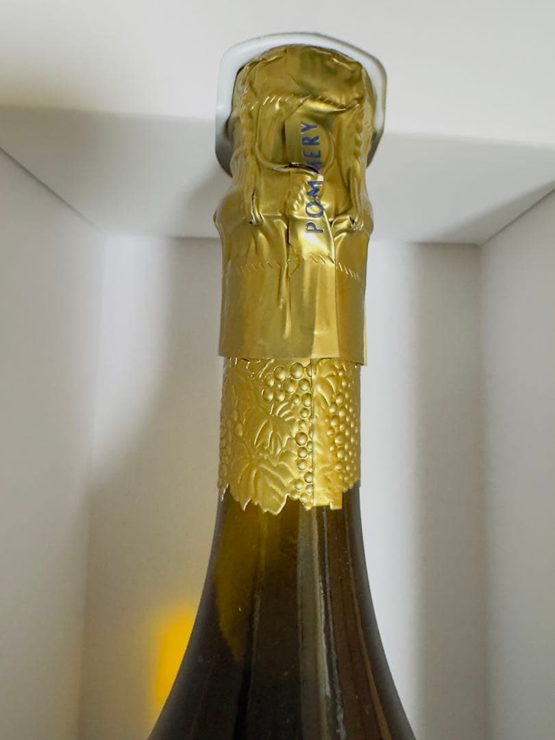 Pommery Louise 2004 シャンパン 750ml