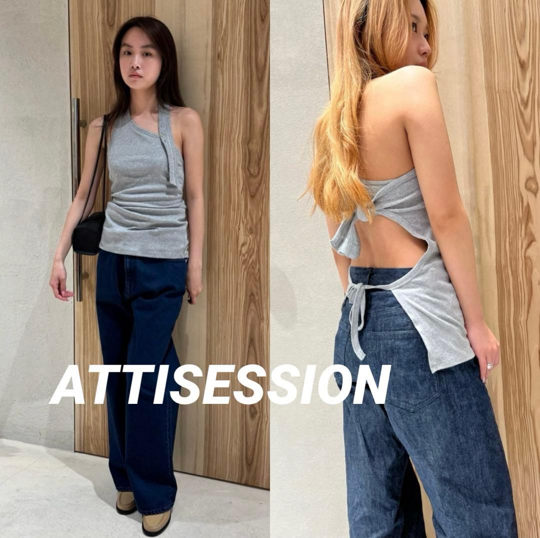 ATTISESSION インナーパット付き バックタイ ホルターネックトップス
