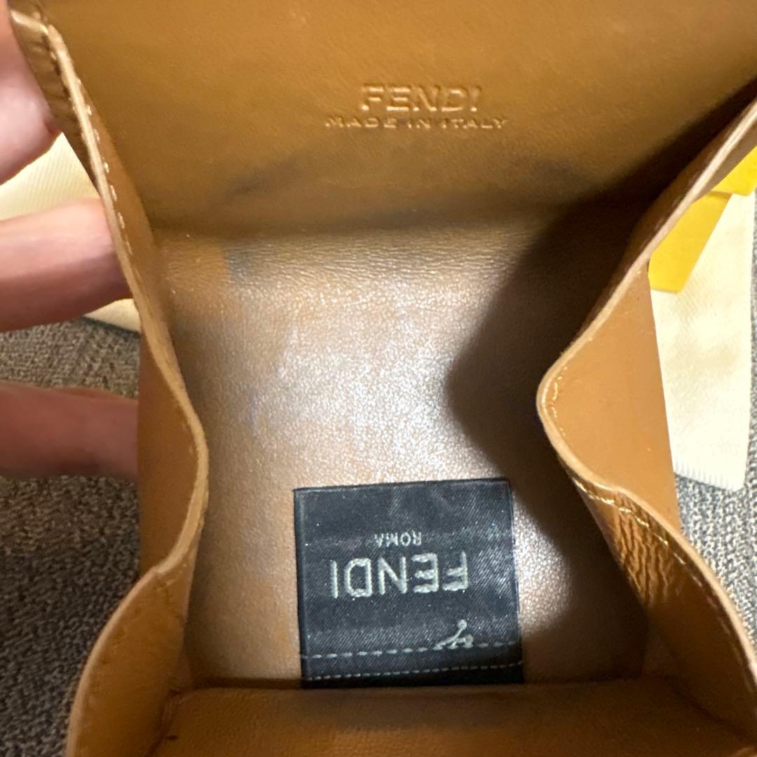FENDI フェンディ ピーカブー ケース