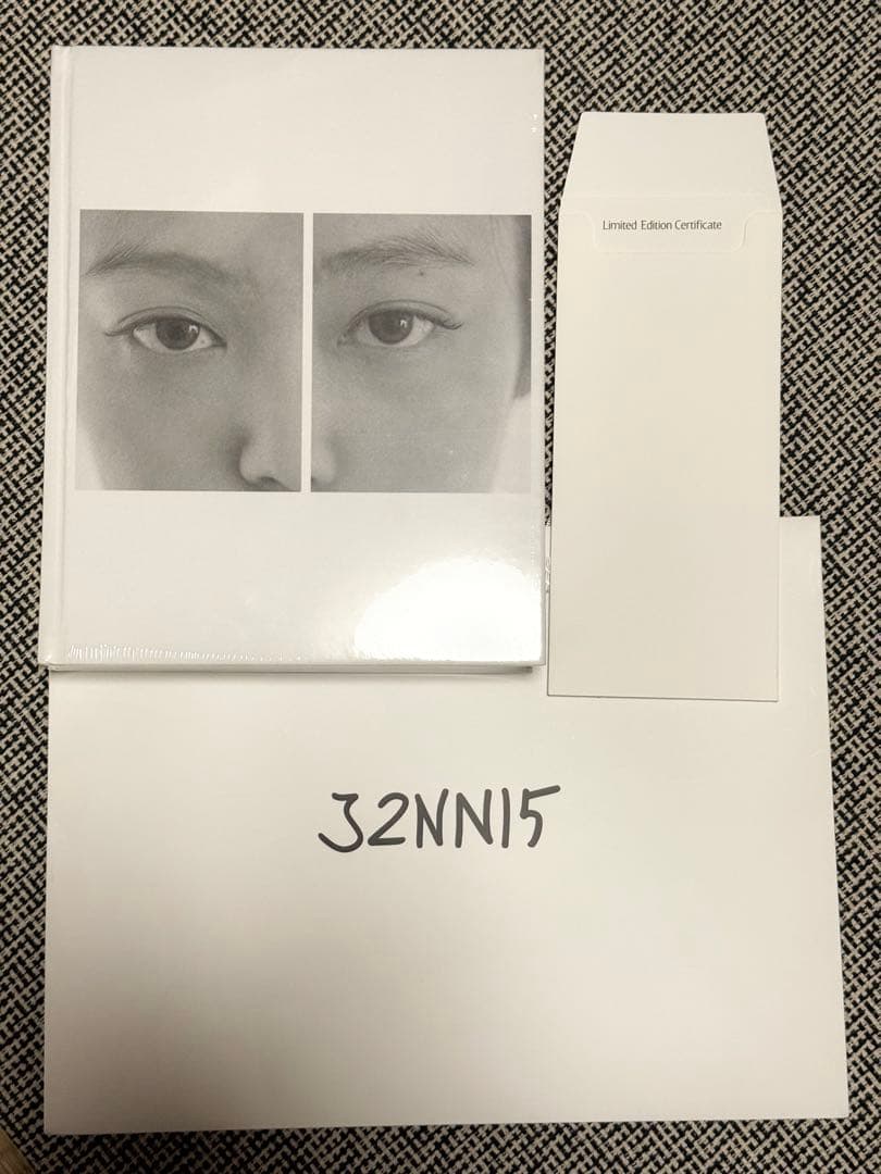 JENNIE J2NNI5 写真展 ジェニ 写真集 フォトブック