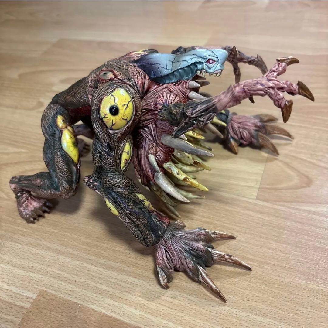 バイオハザード Ｇ ウィリアム・バーキン(第4形態) フィギュア