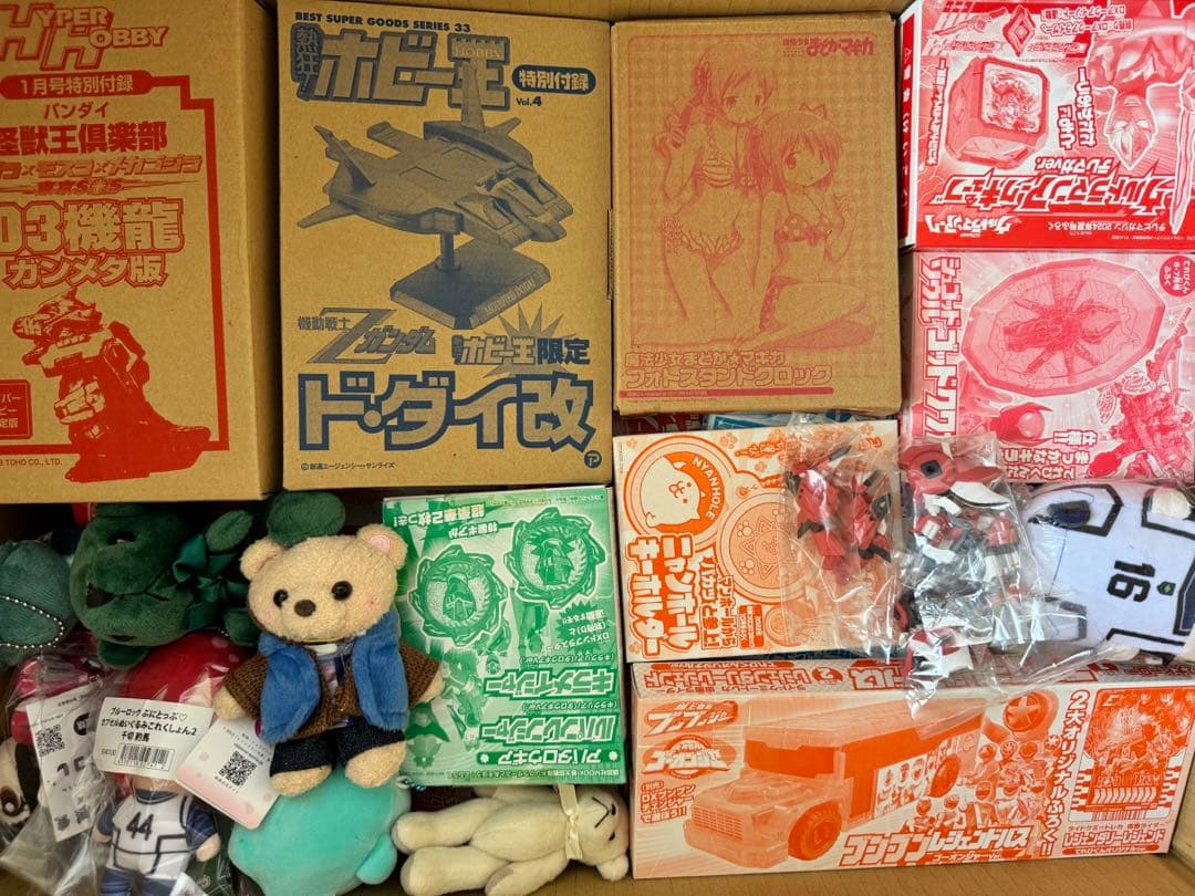 アニメグッズ キャラクターグッズ まとめ売り 超大量 大量 缶バッジ 激安 処分