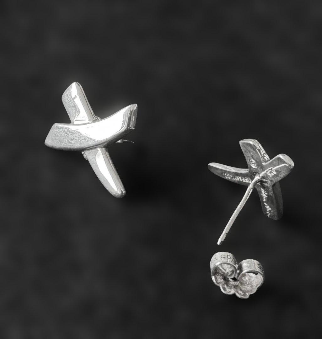 Tiffany & Co.ティファニー　シルバー　キス　クロスピアス　美品