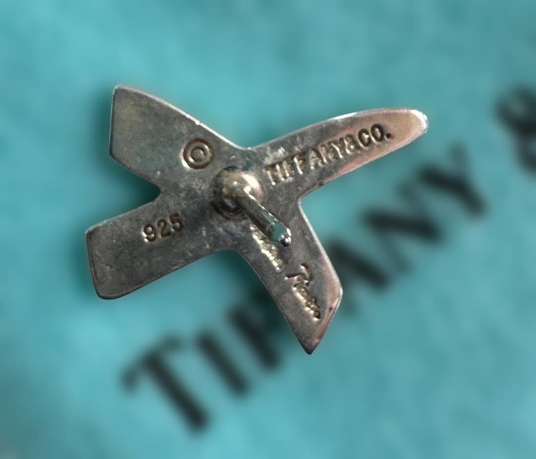 Tiffany & Co.ティファニー　シルバー　キス　クロスピアス　美品