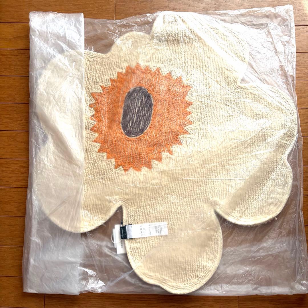 【未開封 新品 未使用】marimekko マリメッウニッコ　バスマット