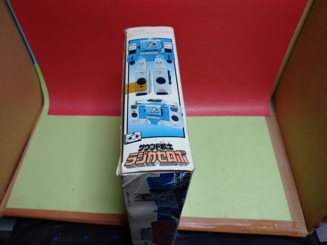 激レア!中古品ミクロマン ミクロチェンジシリーズ サウンド戦士 ラジカセロボ