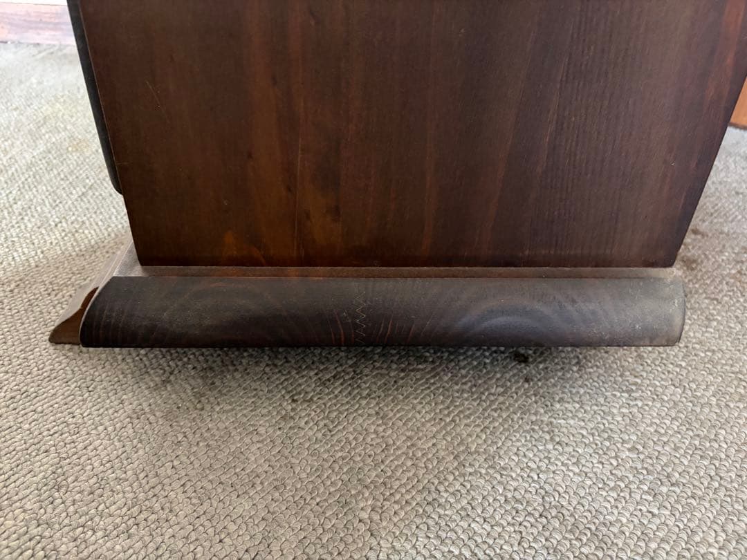 引き取り希望　花柄装飾のダークブラウンタンス　アンティーク　収納