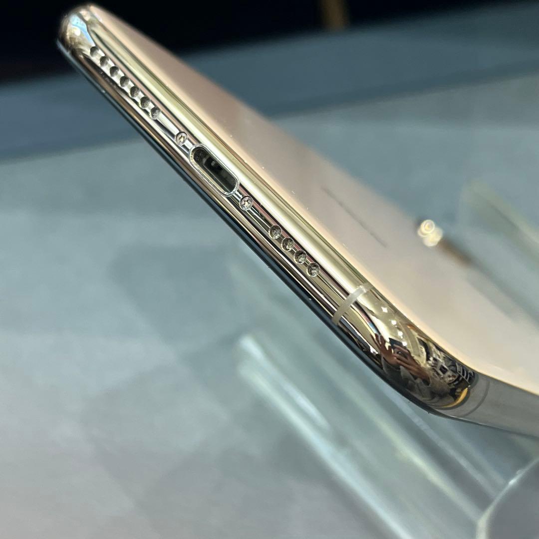 【最終値下げ】iPhone XsMax 512GB ゴールド　美品
