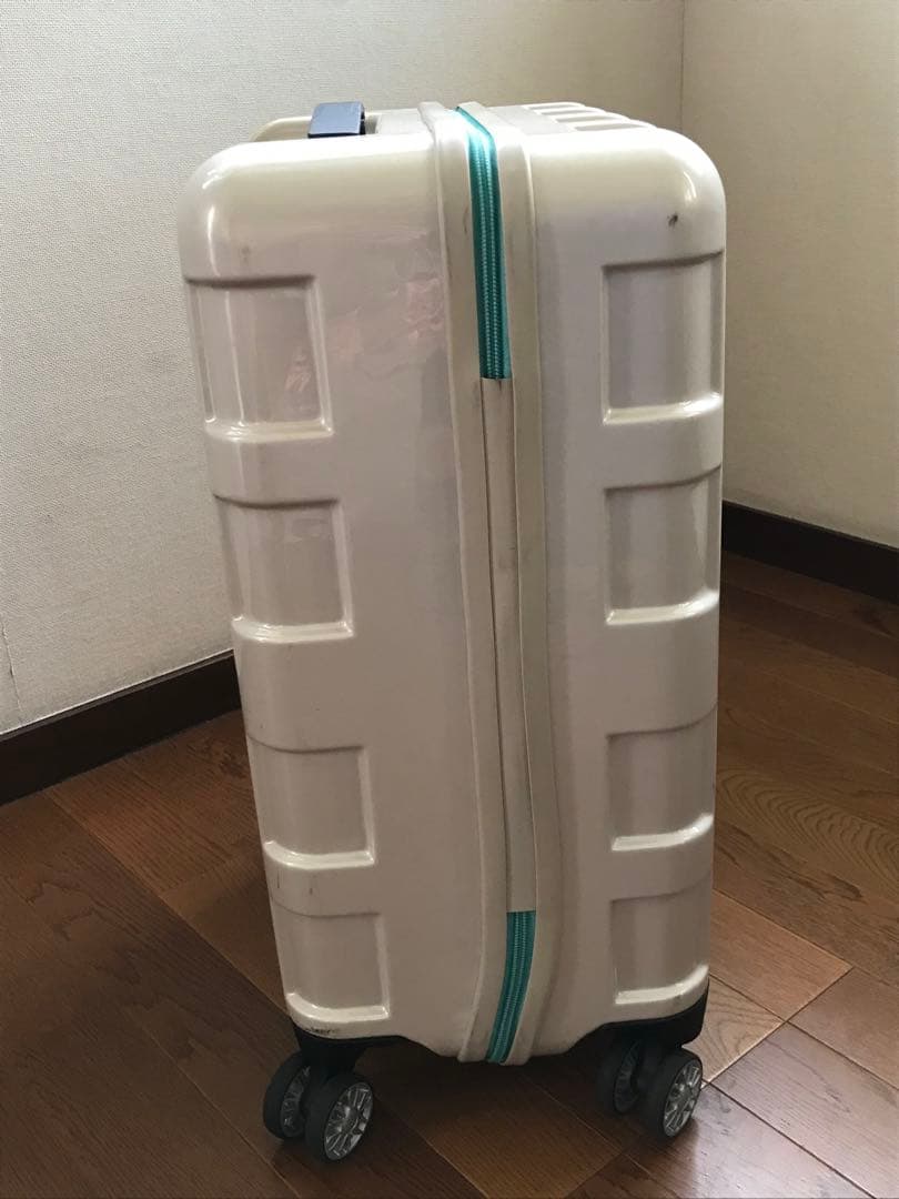 スーツケース 40L キャリーケース　パールホワイト　TSAロック搭載