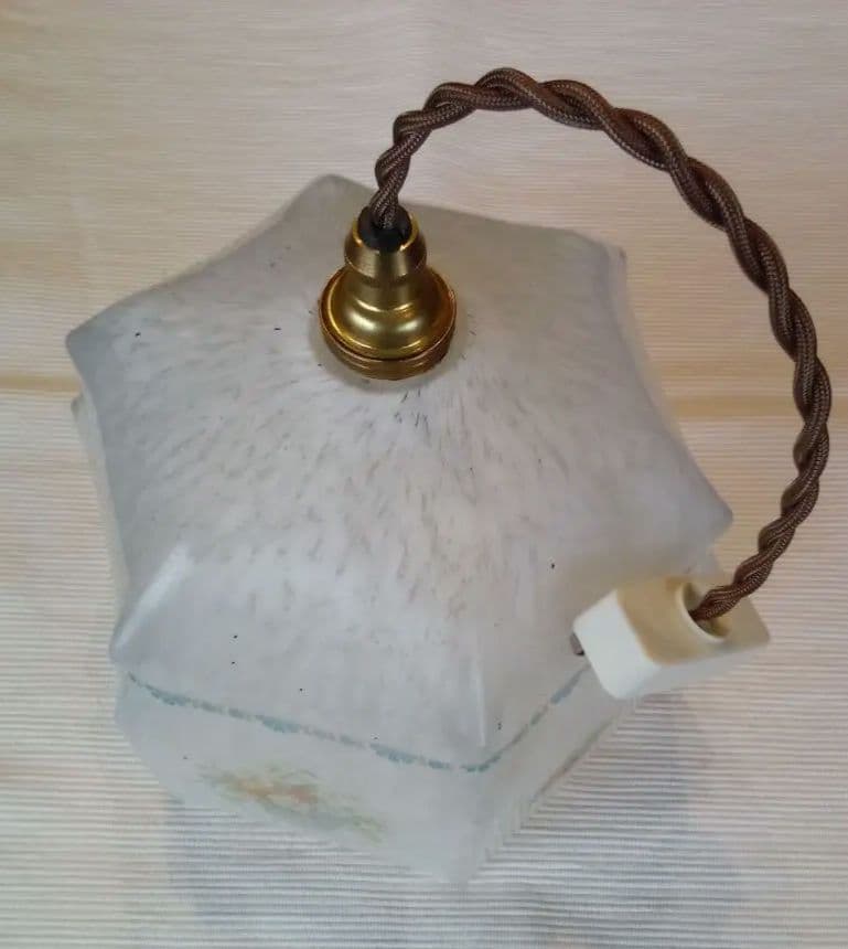 イギリスのガラスシェード 1930年代 マ—ブル模様と花籠