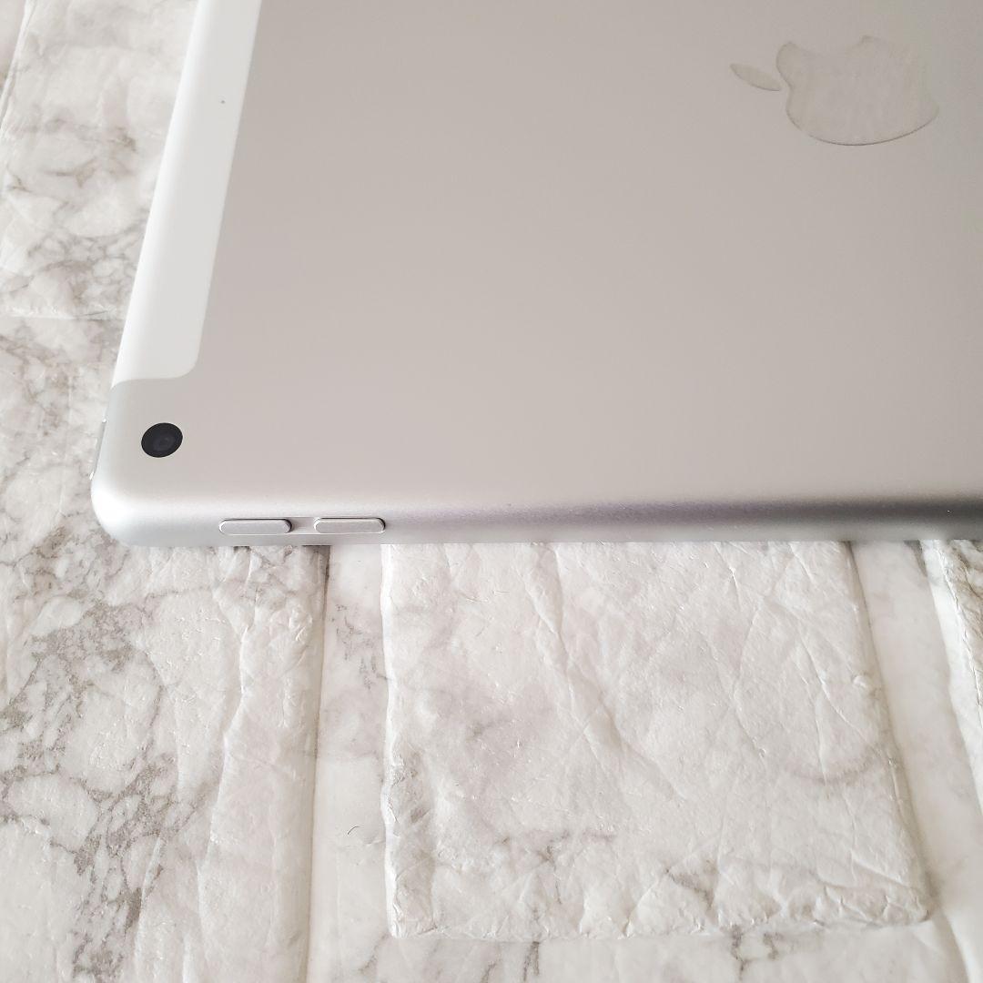 254 iPad 8世代 32GB SIMフリー シルバー