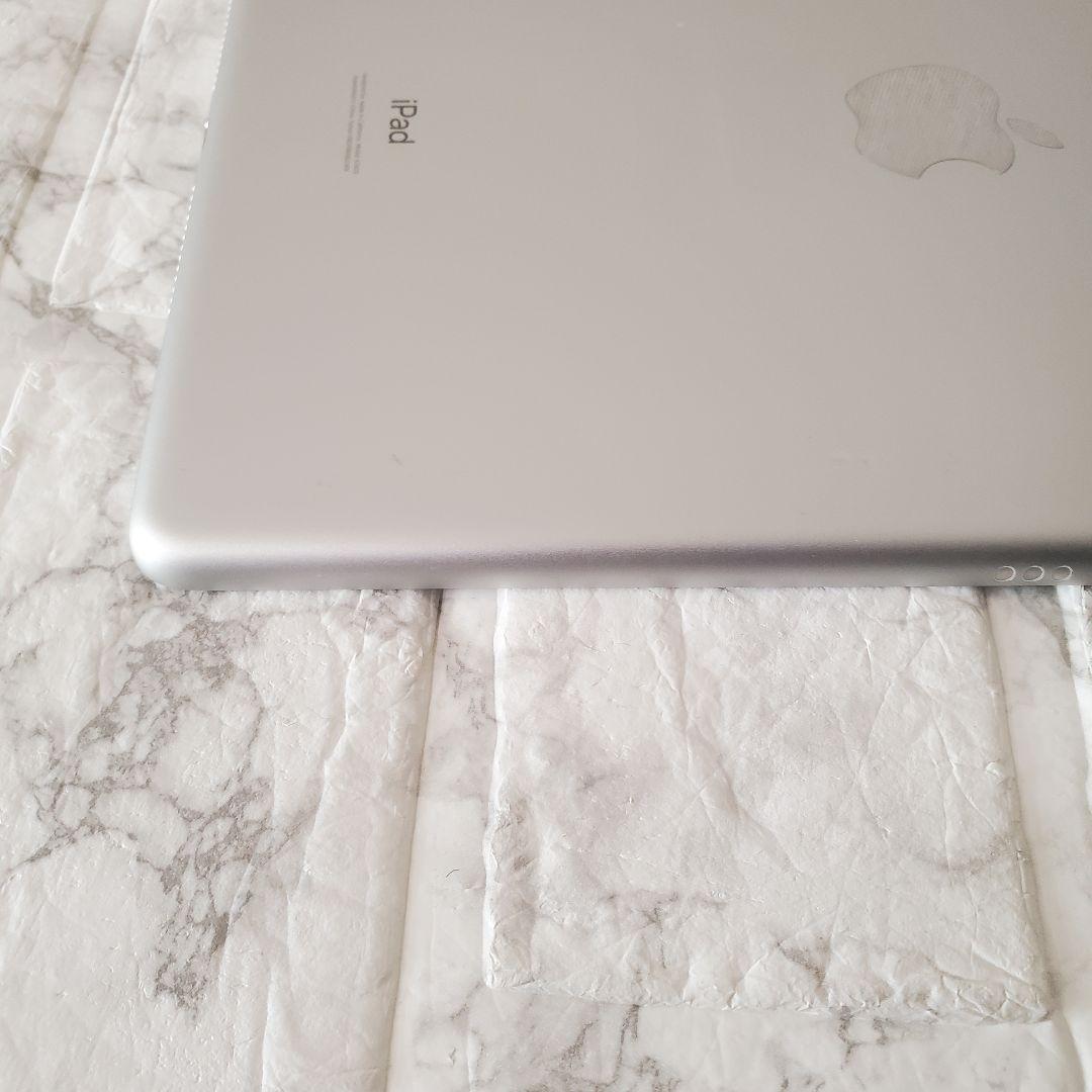254 iPad 8世代 32GB SIMフリー シルバー