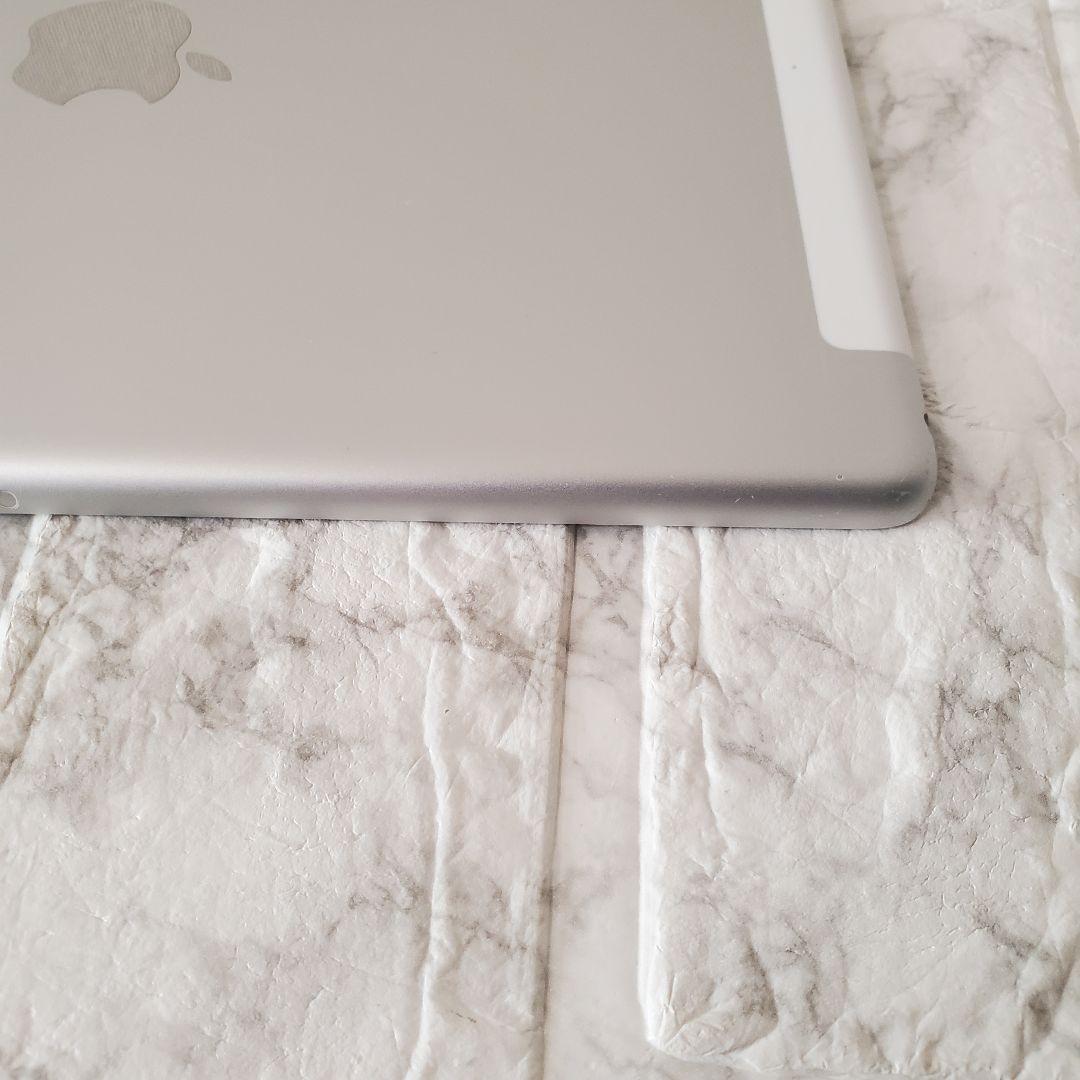 254 iPad 8世代 32GB SIMフリー シルバー