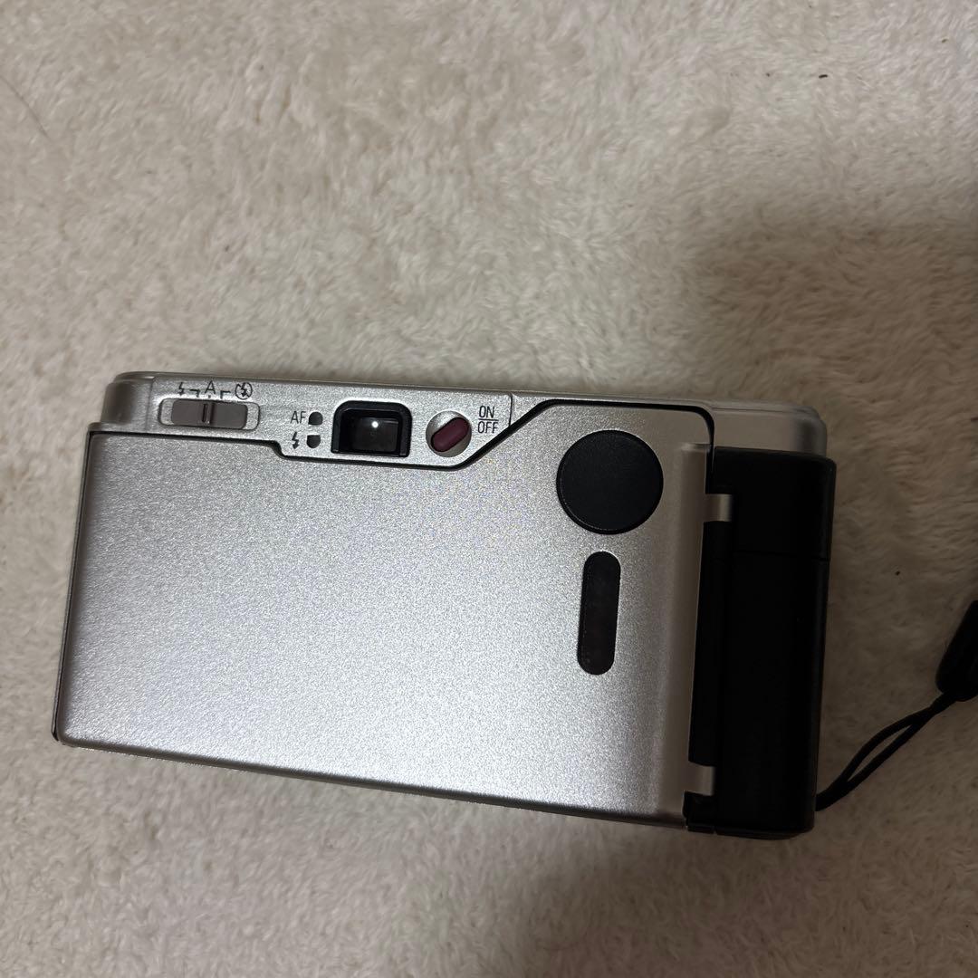 リコーGR10 RICOH GR10 コンパクトフィルムカメラ　シルバー