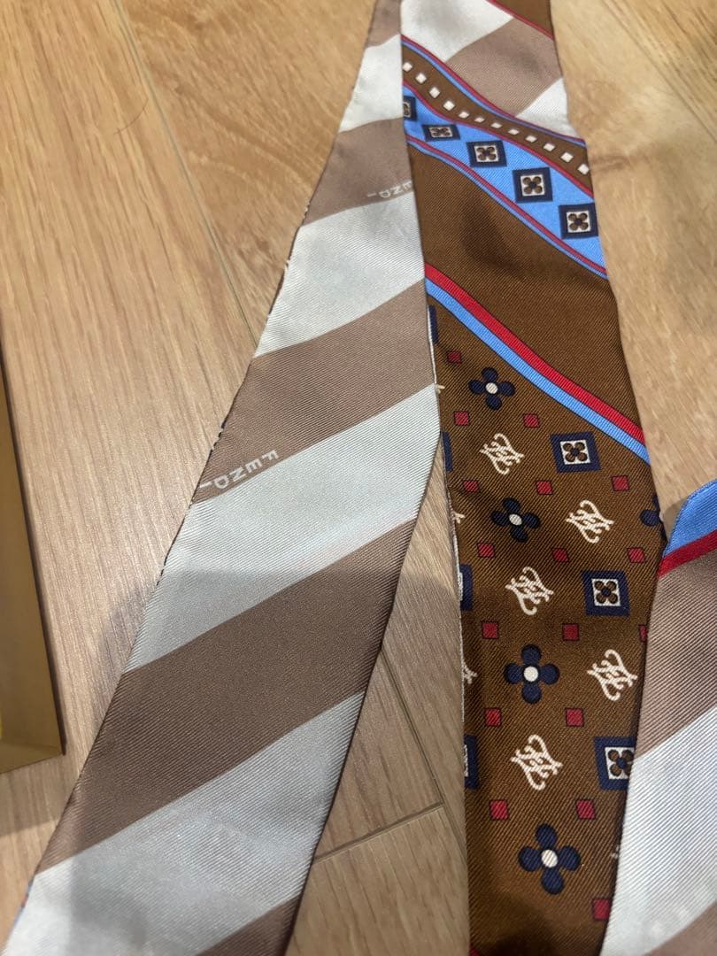お値下げFENDI フェンディ シルクスカーフ　ラッピー　ツイリー