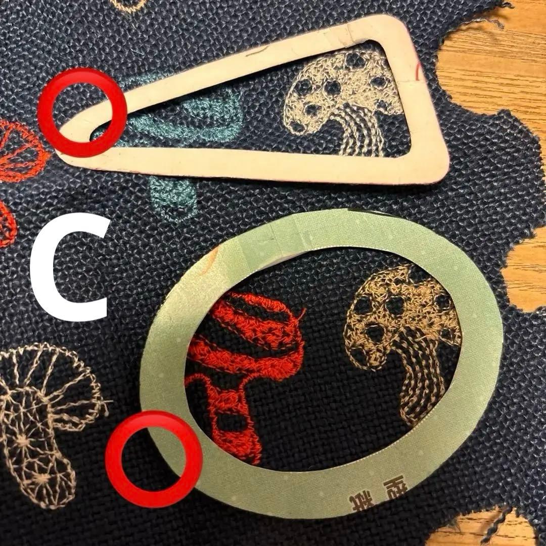 ④4 ミナペルホネン パッチンピン ヘアアクセサリー ハンドメイド