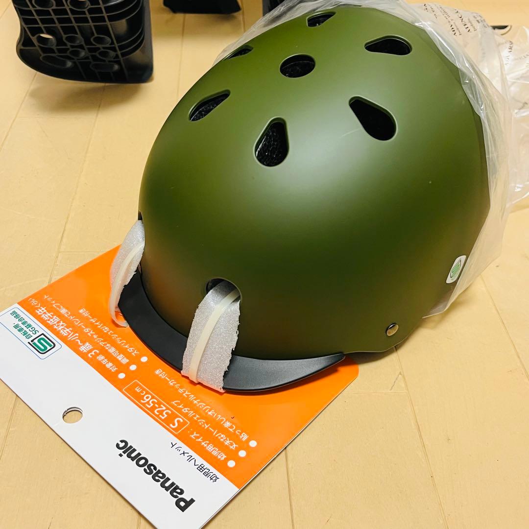 【未使用】ギュット　リアチャイルドシート　ヘルメット付き