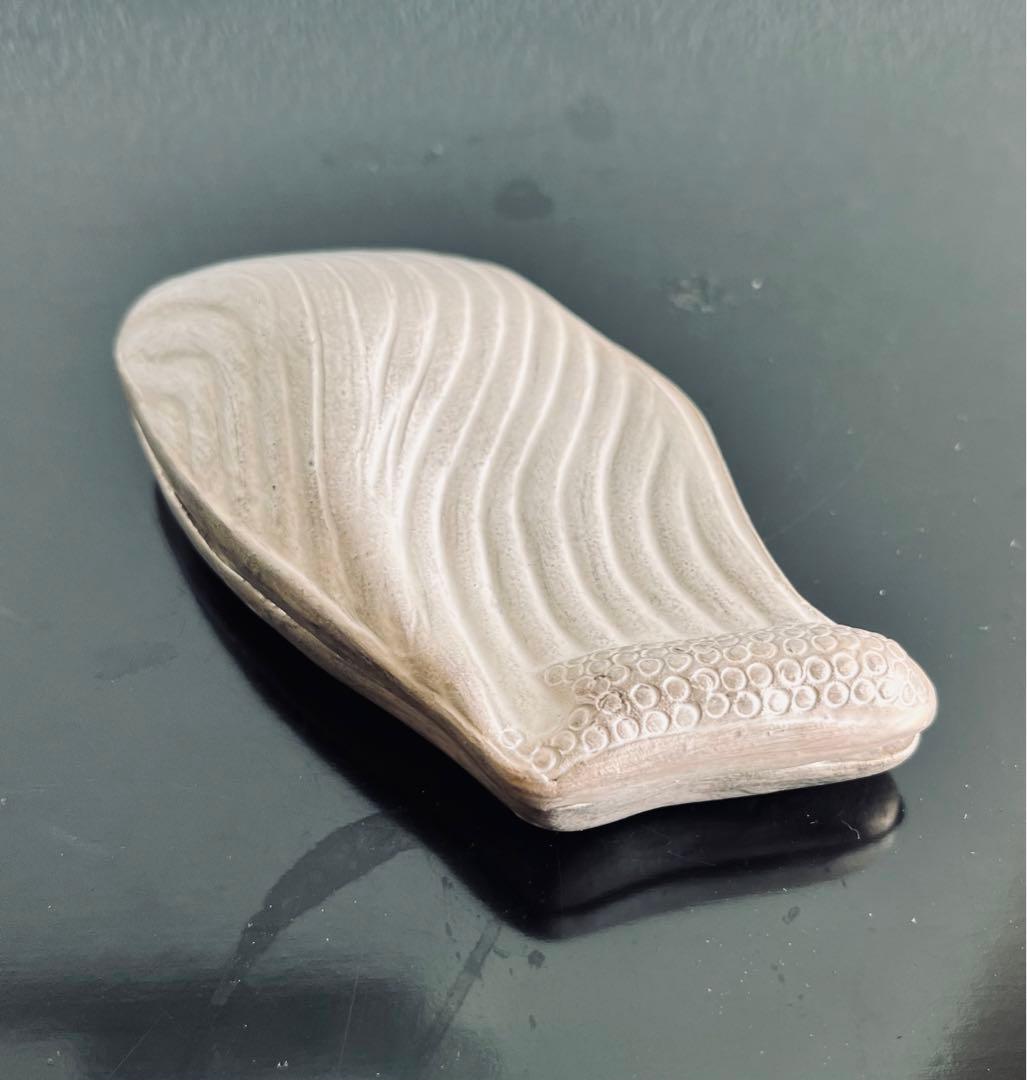 林みちよ　銀彩　香合「流れ」　茶道　オブジェ　蓋物