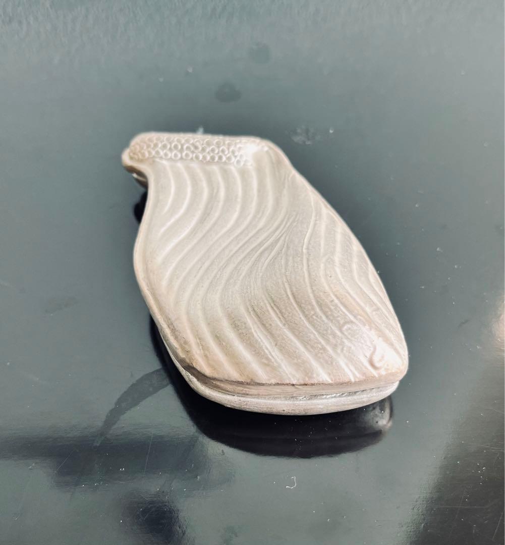 林みちよ　銀彩　香合「流れ」　茶道　オブジェ　蓋物