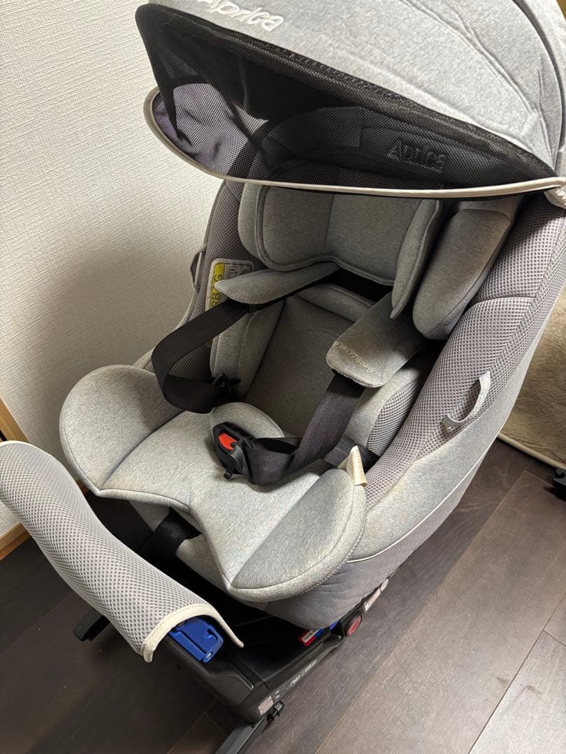 Aprica ISOFIX リクライニング チャイルドシート グレー