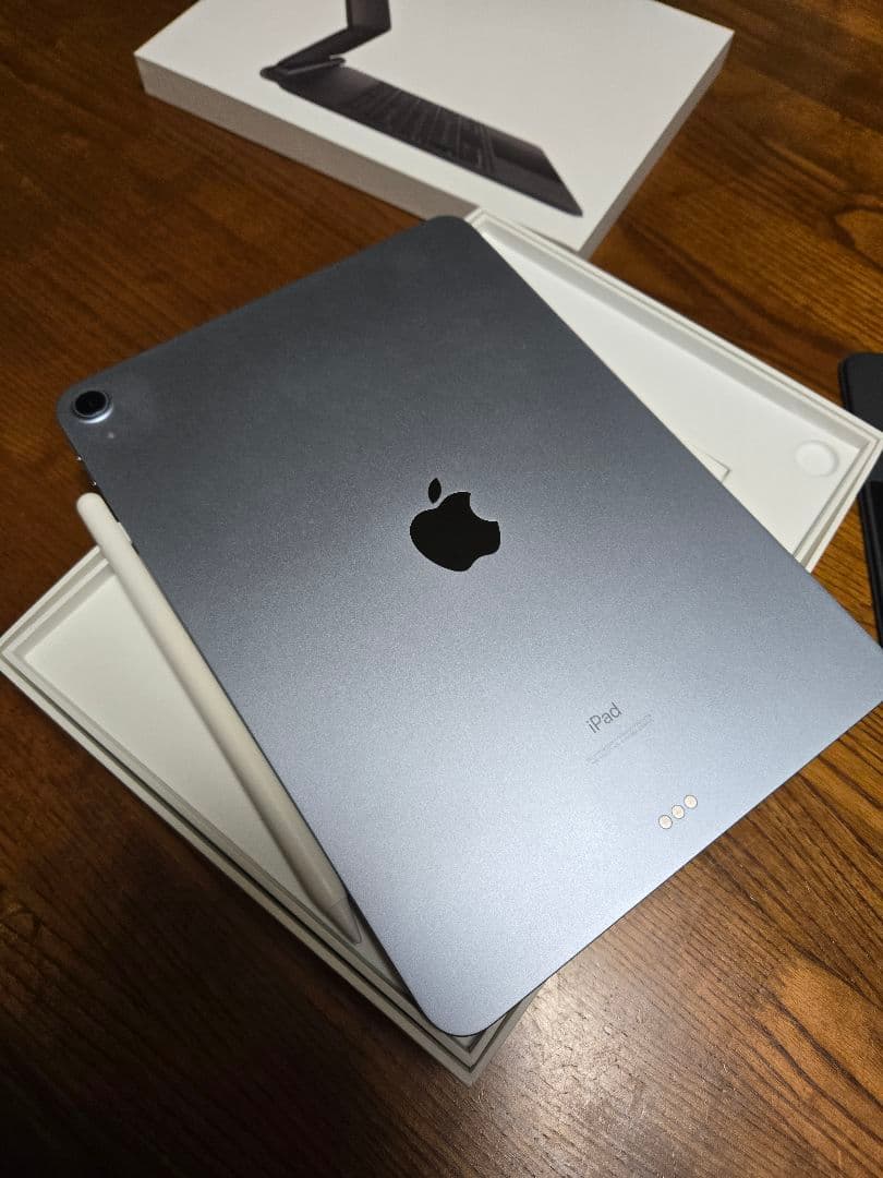 iPad Air (第4世代) スペースグレー Magic Keybord付き