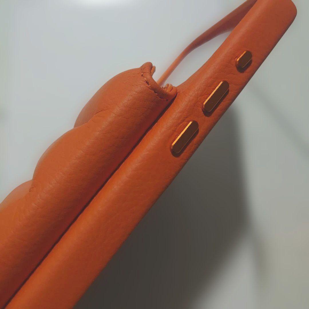 DEMIU デミュウ BALLON iPhone17proケース オレンジ