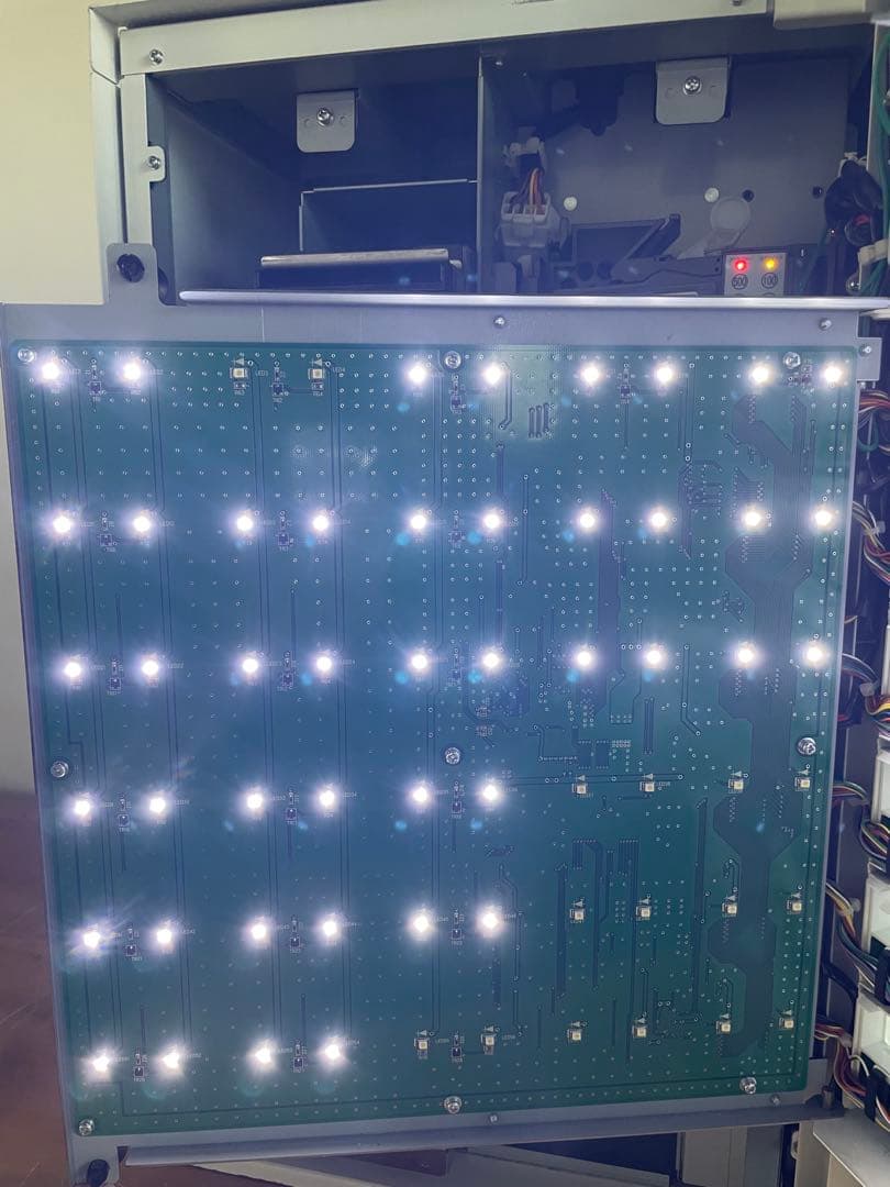 Operal 自動販売機 1000円札専用