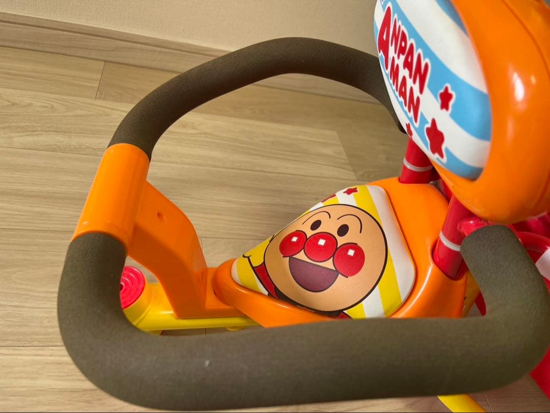 【美品】室内　アンパンマン デラックスII 三輪 アンパンマン三輪車