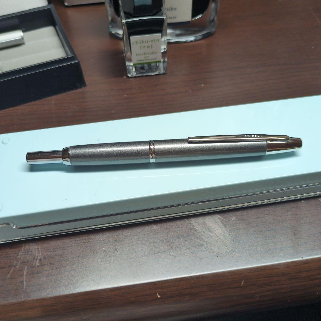 PILOT 万年筆 キャップレスデシモ ダークグレーマイカ おまけ付き