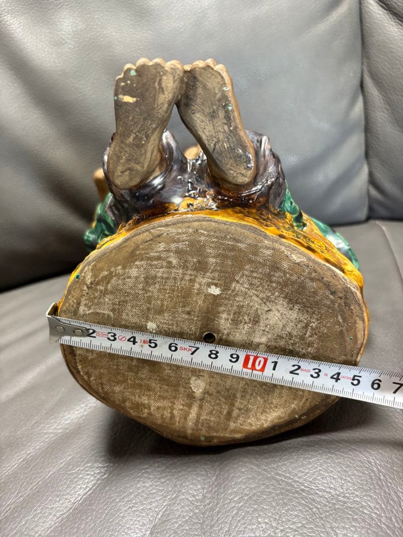 おばあさんとカエル　置物