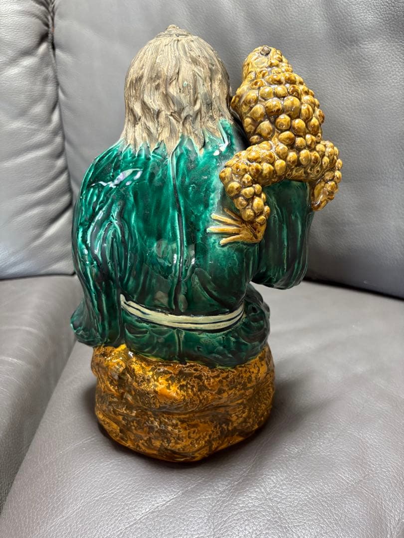 おばあさんとカエル　置物