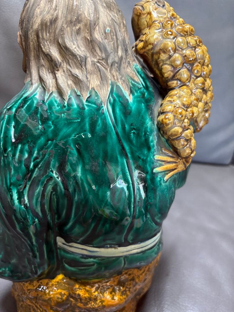 おばあさんとカエル　置物