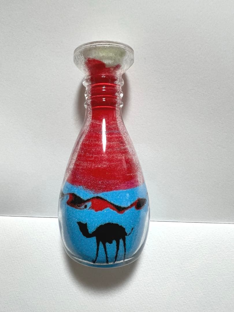 万博　EXPO2025 ヨルダン　パビリオン　サンドアート　　ミャクミャクカラー