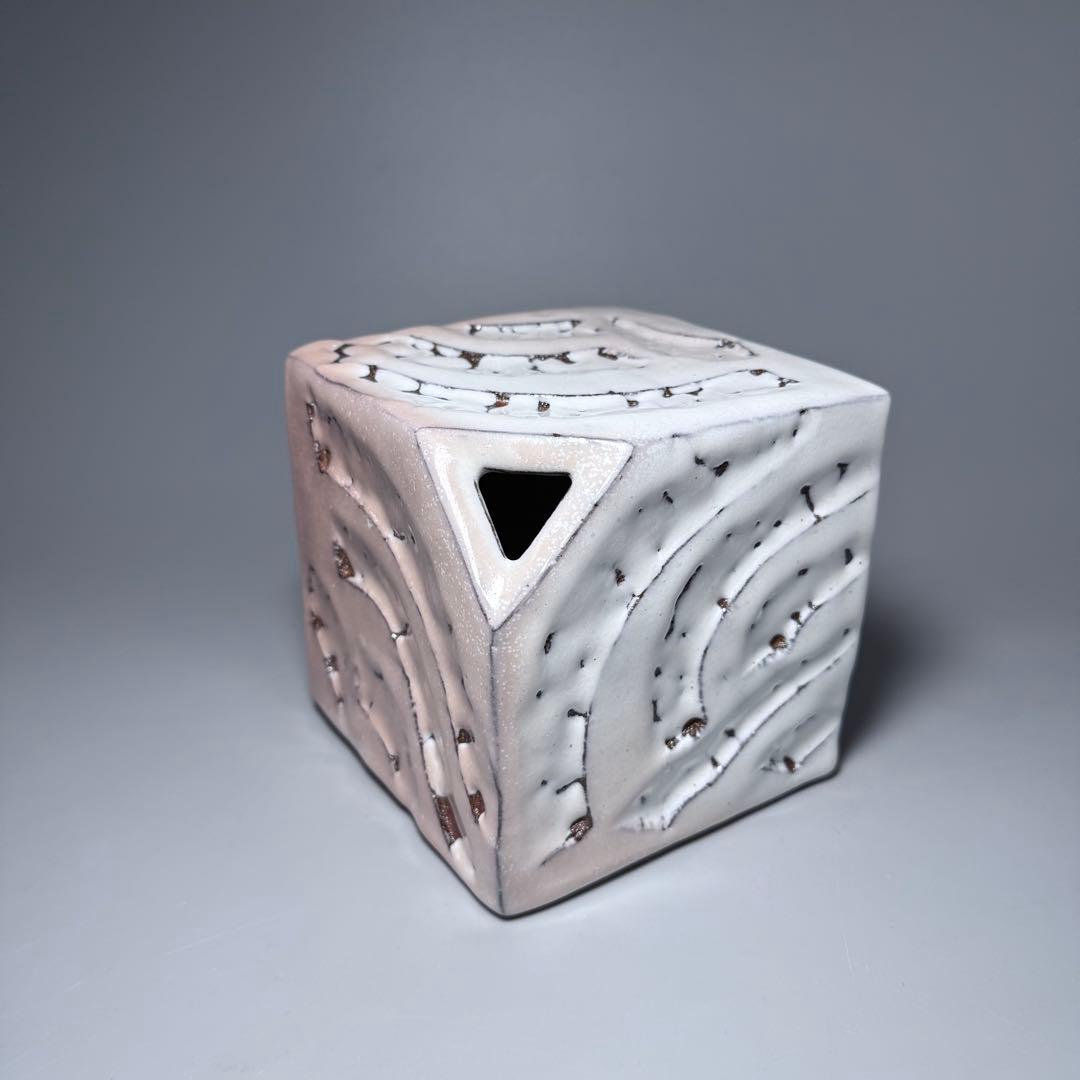 萩焼　陶芸作家　大谷雅彦　白萩　四方花入　共箱　栞　未使用品保管　三輪栄造　師事